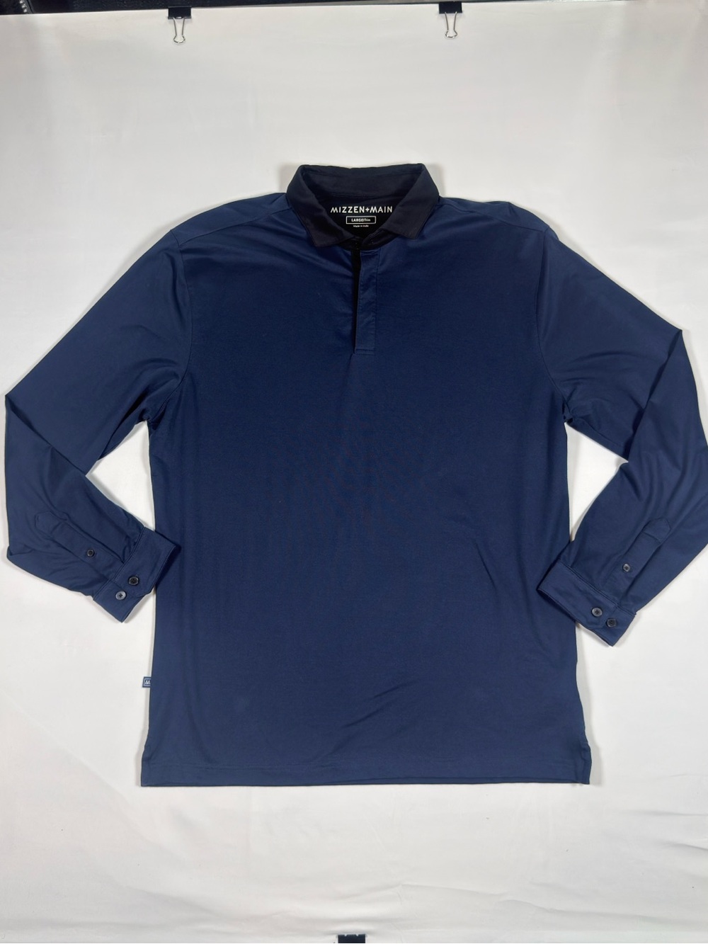 Mizzen+Main Long Sleeve Polo in Navy with Black Collar